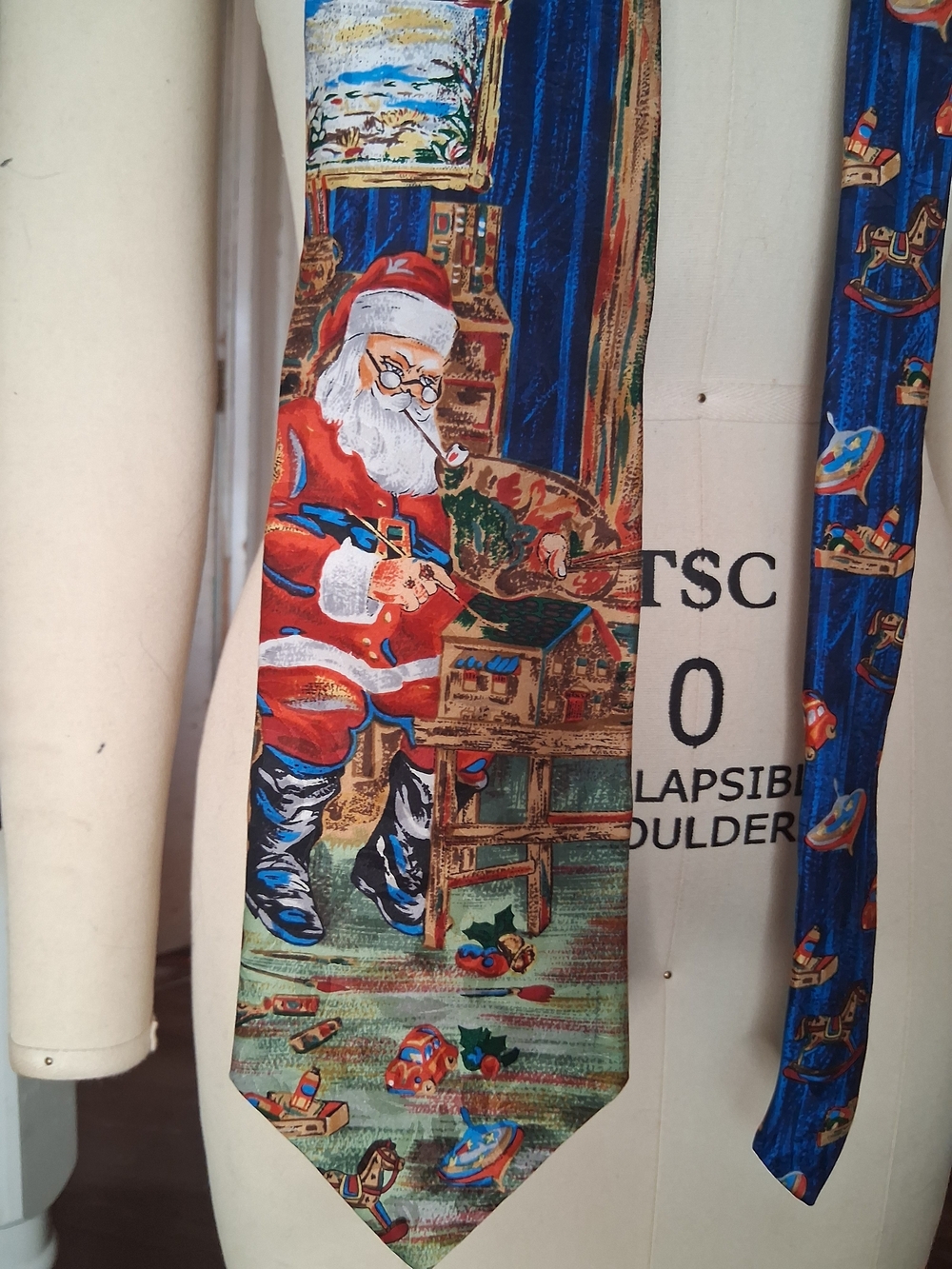 Vintage JC Penney Christmas Santa Clause Print Men's Neck Tie